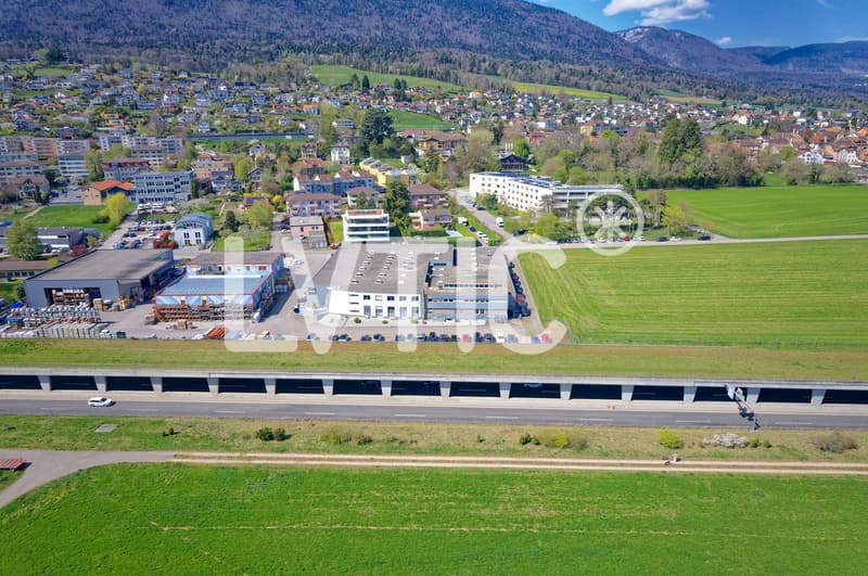 Halle, 3600 m2 di uffici su un terreno di 5000 m2 in vendita a Bevaix (6)