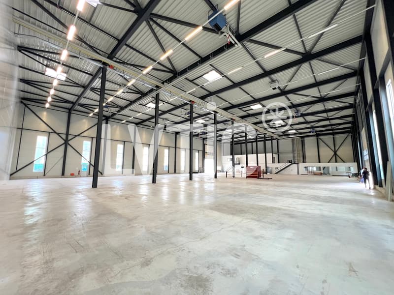 Industriehalle, 2030 m2 Bürofläche zur Miete in der Nähe von Sion - Vétroz (4)
