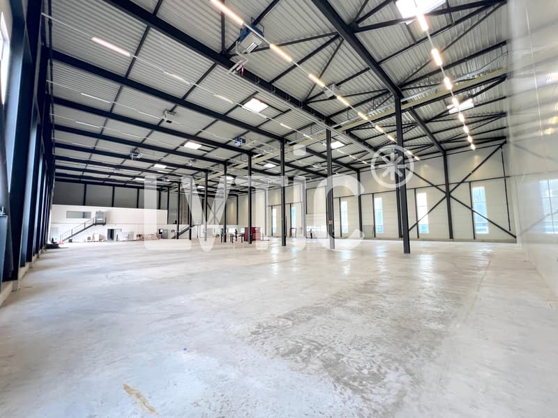 Industriehalle, 2030 m2 Bürofläche zur Miete in der Nähe von Sion - Vétroz (6)
