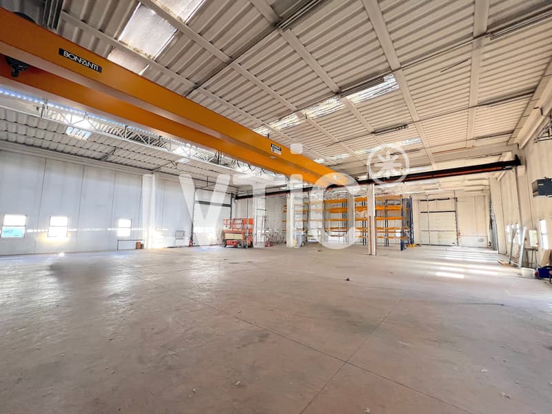 Industrial hall, showroom, offices of 2000 m2 for rent in Martigny (4)