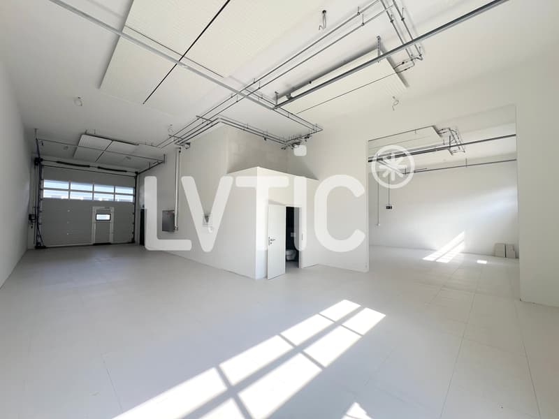 Industrial building, workshops, offices of 847 m2 for sale in Collombey (3)