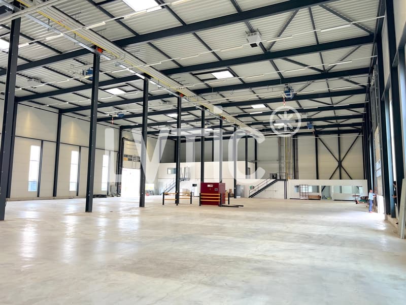 Industrial hall, 1080 m2 office space for rent near Sion - Vétroz (2)