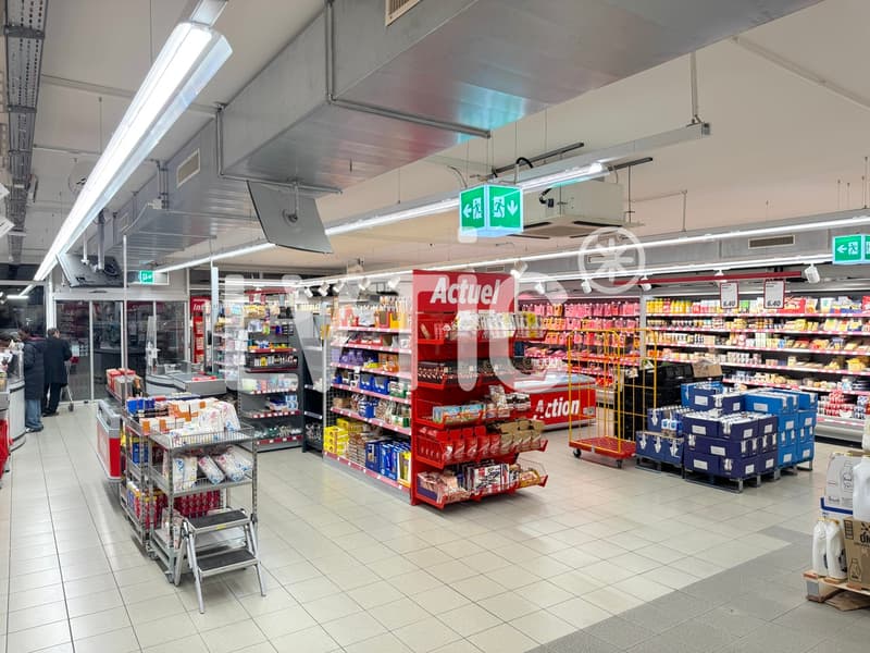 Locale commerciale di 430 m2 in affitto a Martigny (6)