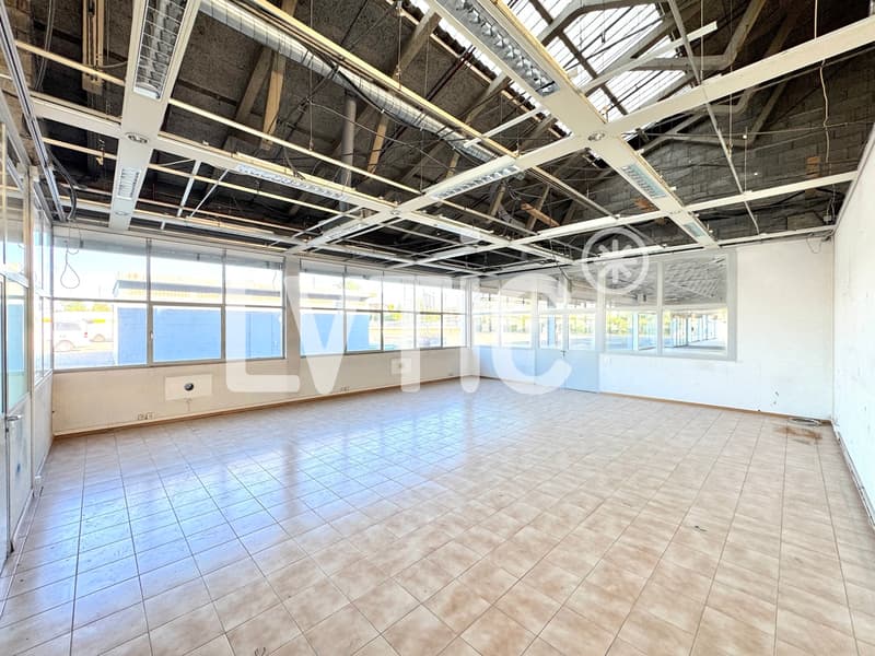 Magazzino di 1'040 m2 in affitto a Meyrin (5)