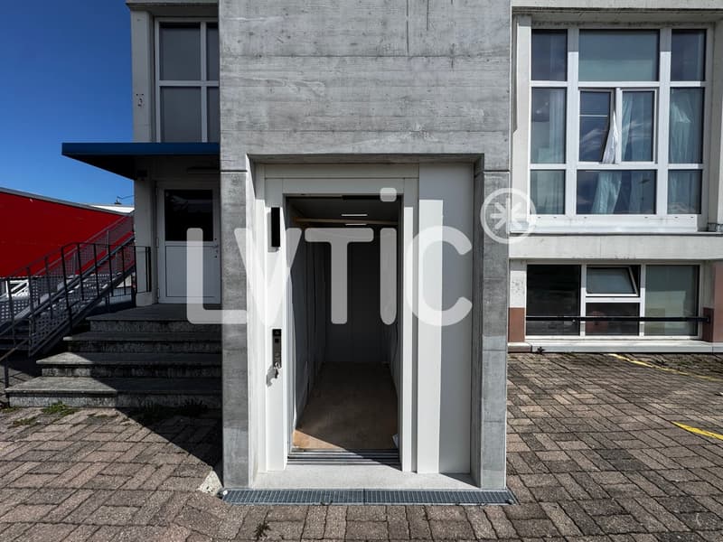 Büroflächen, 230 m2 und Terrasse 70 m2 zur Miete in Yverdon (5)