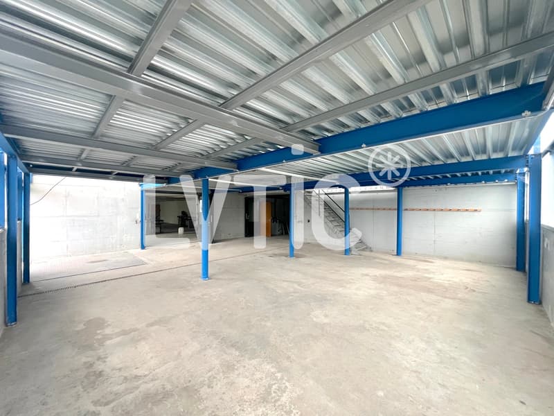Laboratori, magazzini, ufficio di 622 m2 in affitto a Moudon (7)