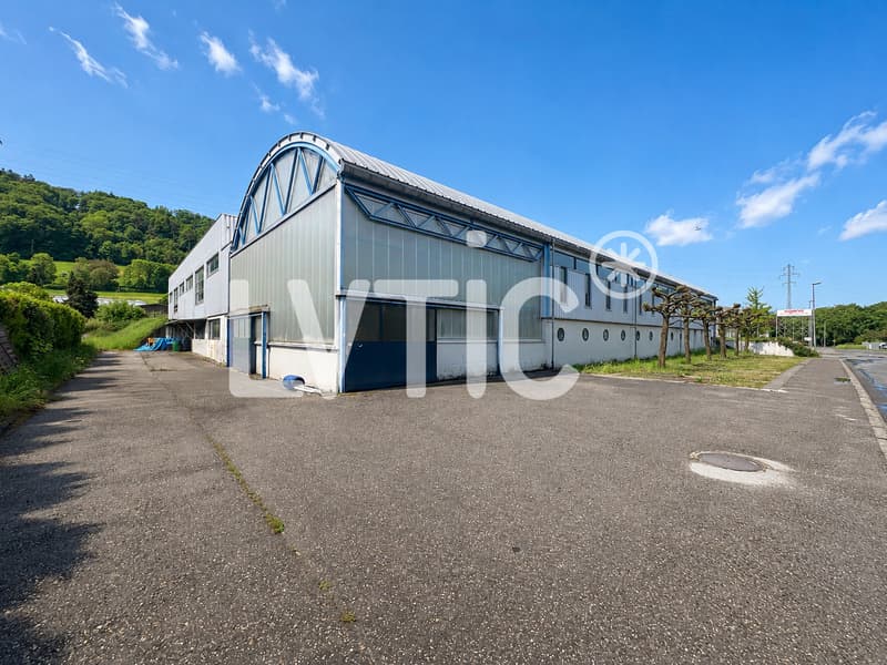 Laboratori, magazzini, ufficio di 622 m2 in affitto a Moudon (1)