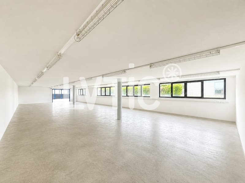 Laboratori, magazzini, ufficio di 622 m2 in affitto a Moudon (2)