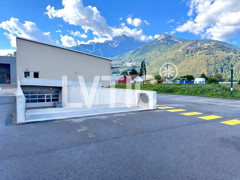 Dépôt de 620 m2 à louer à Bex (4)