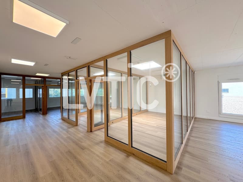 Uffici, locali di 410 m2 in affitto a Collombey (4)