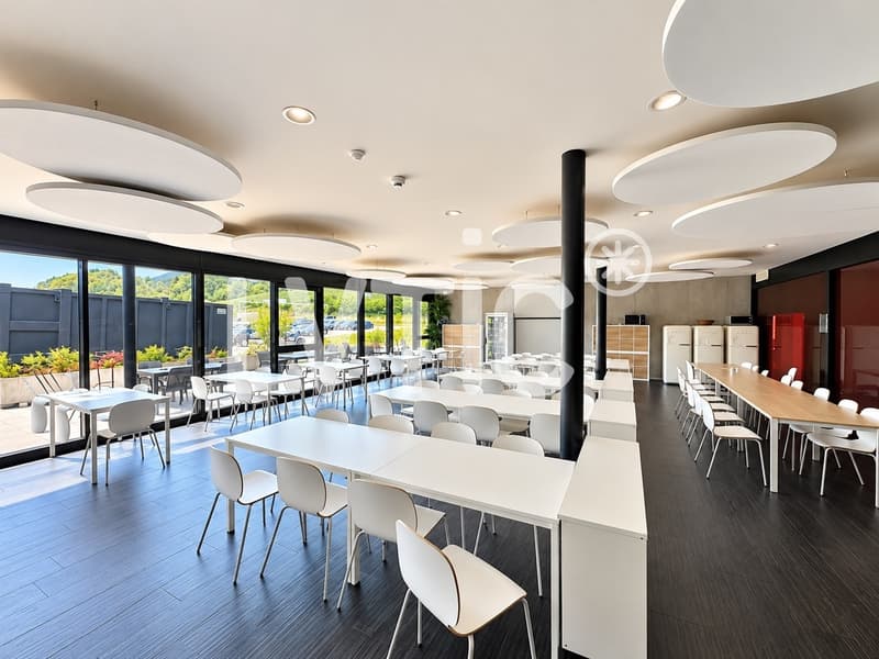 Halle industrielle de 2050 m2 à louer à Châtel-St-Denis (5)