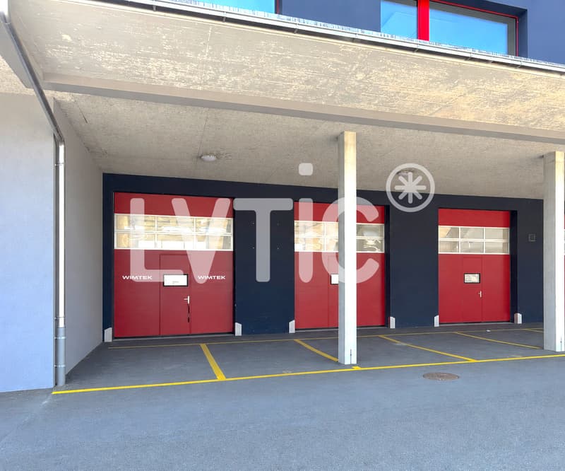 Ateliers, dépôts de 400 m2 à vendre à Collombey (2)