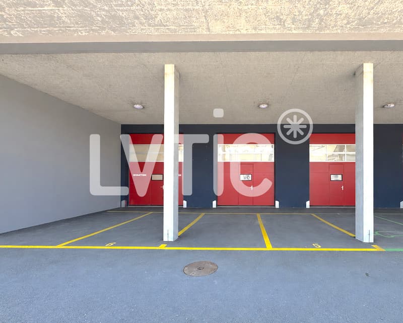 Ateliers, dépôts de 400 m2 à vendre à Collombey (7)