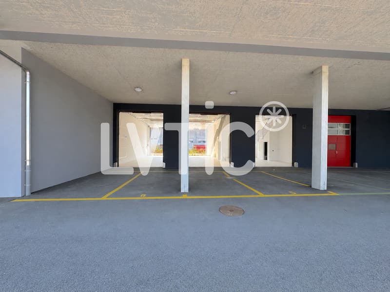 Ateliers, dépôts de 400 m2 à vendre à Collombey (9)