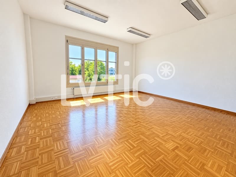 Bureaux de 180 m2 à louer au Mont-sur-Lausanne (6)