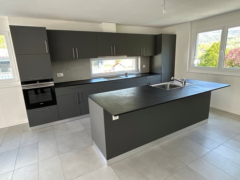 Magnificent 5.5-room villa with garages in Vallorbe (11)