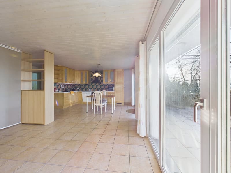 Geräumige 3,5-Zimmer-Villa mit atemberaubendem Blick in Villars-Burquin (7)
