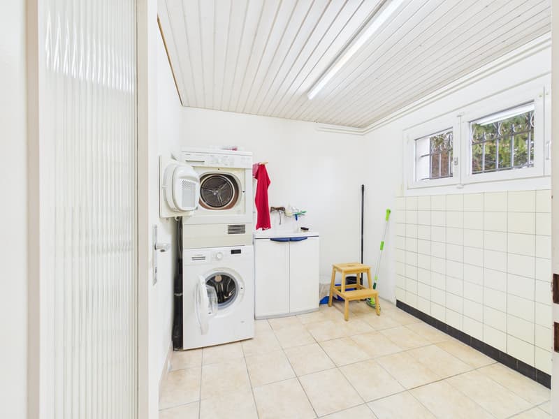 Geräumige 3,5-Zimmer-Villa mit atemberaubendem Blick in Villars-Burquin (17)