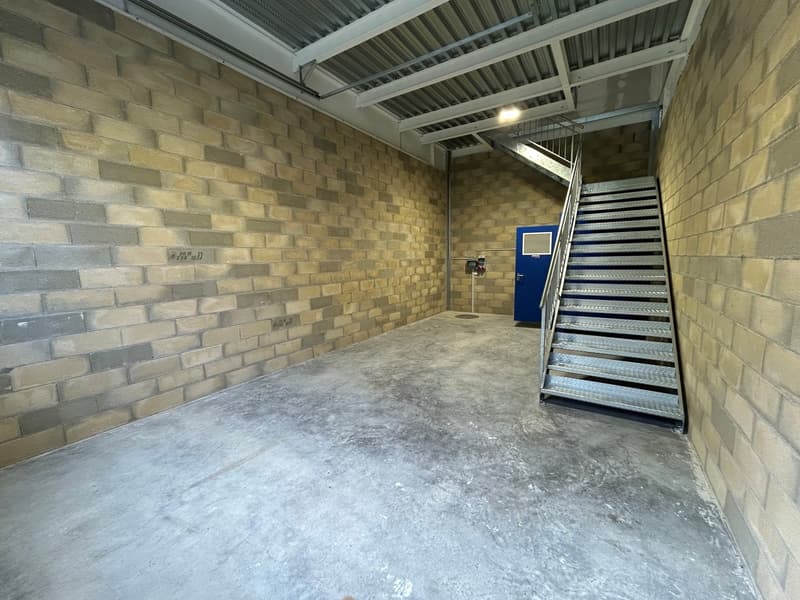 Modern 2-story industrial space in Vallorbe (2)