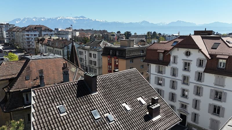 Rental building with 4 apartments and a commercial space in Lausanne (6)