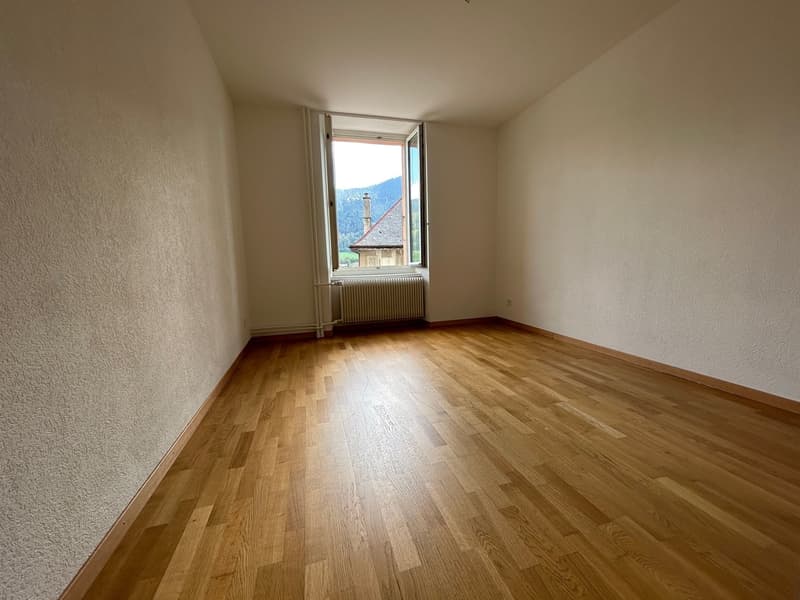 Vier-Zimmer-Wohnung im ersten Stock (6)