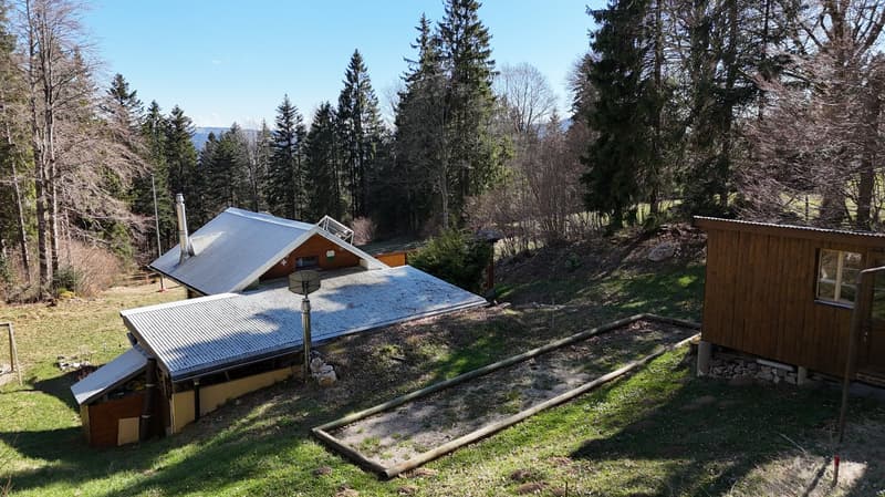 Sehr seltenes Objekt - Bergchalet mit Komfort in der Jura-Kette (10)