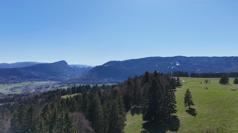 Sehr seltenes Objekt - Bergchalet mit Komfort in der Jura-Kette (8)