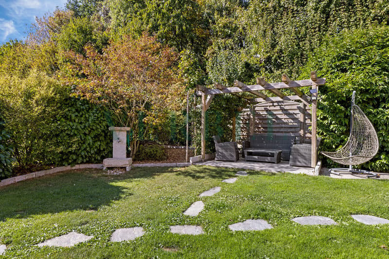 Une maison de charme dans un cadre paisible (9)