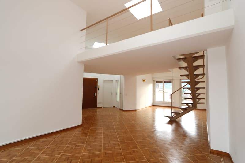 5-room attic apartment with mezzanine and terrace in Thônex (1)