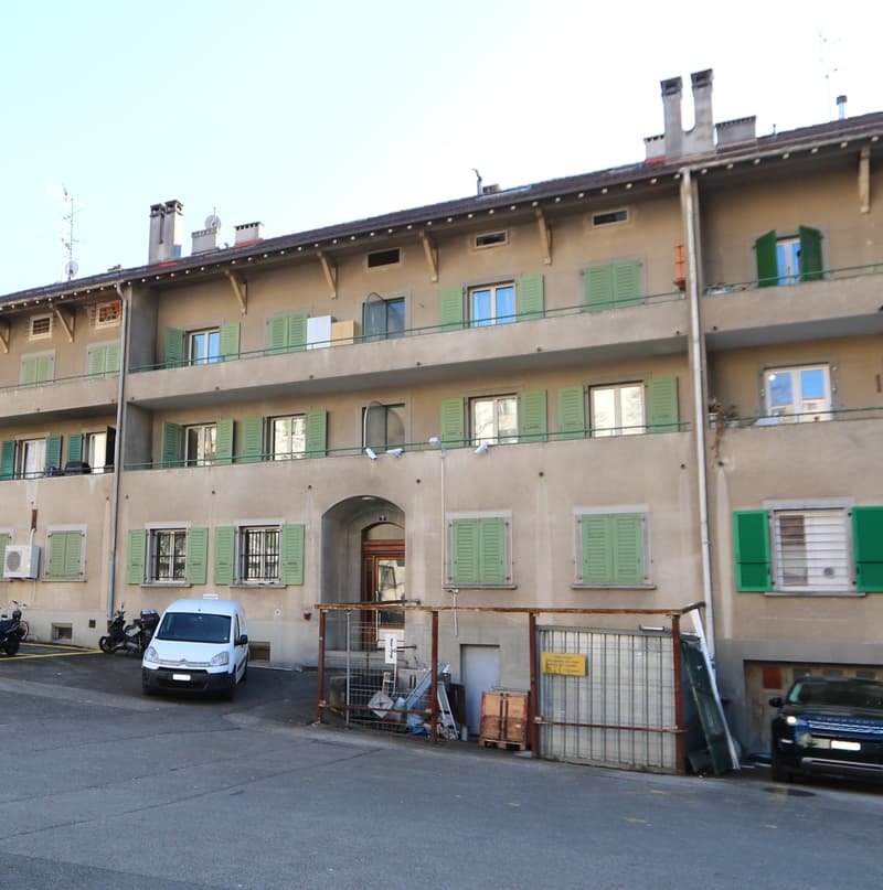 Uffici di circa 80 m2 a Chêne-Bourg (1)