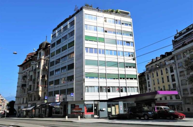 Superficie commerciale aux Eaux-Vives (1)