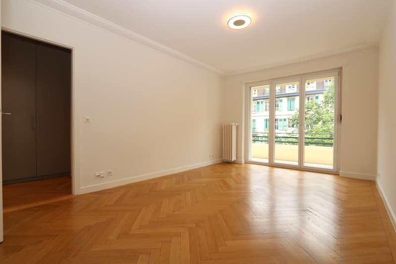 Appartamento di due e mezzo locali con balcone a Champel-Florissant (2)