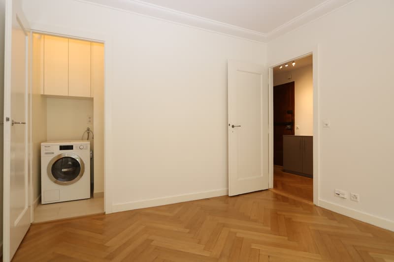 Appartamento di due e mezzo locali con balcone a Champel-Florissant (3)