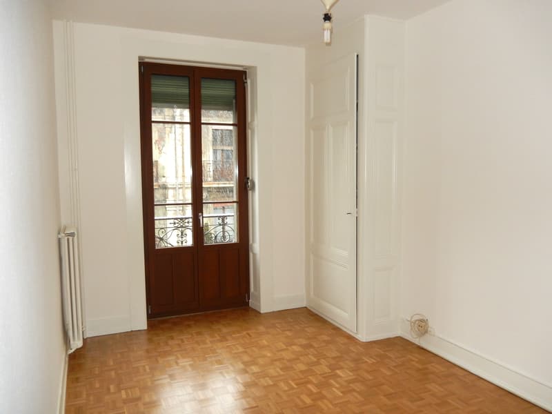 Appartement de 3,5 pièces à Plainpalais (2)