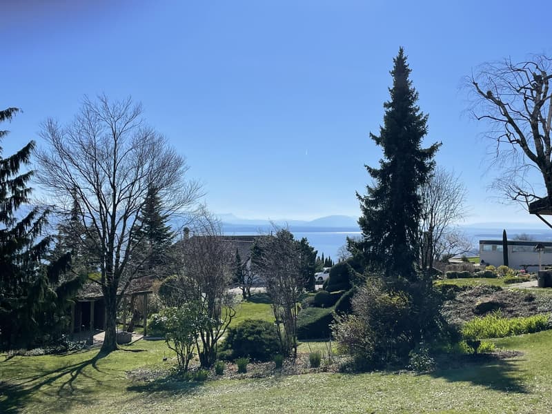 MAGNIFICENT BUILDING LAND OF 1349 M2 IN VILLA ZONE, WITH LAKE VIEW (2)