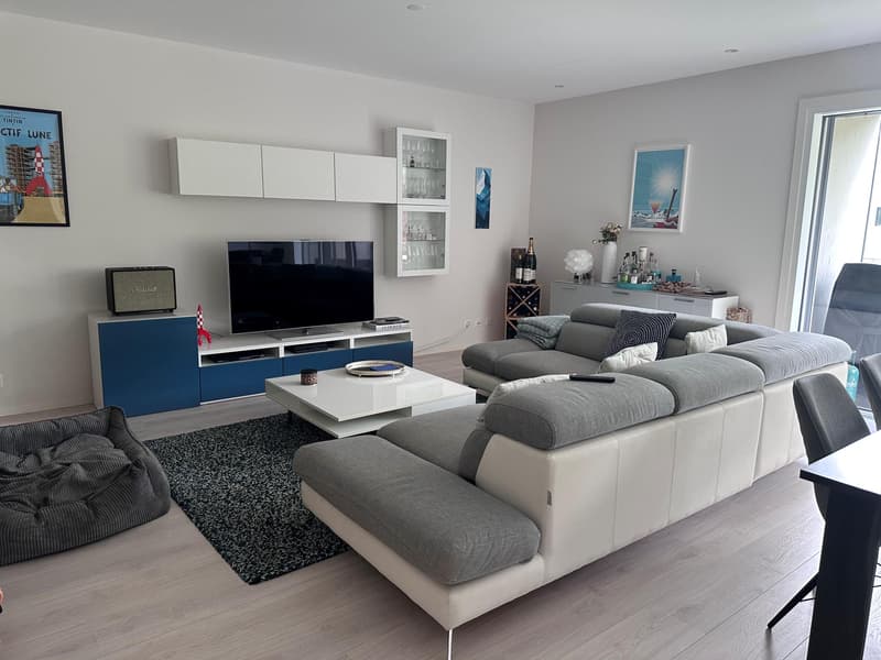 Vier-Zimmer-Wohnung mit großem Südbalkon in ruhiger Lage (6)