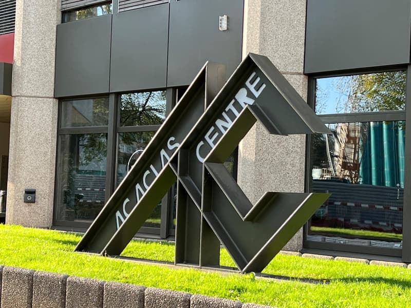 GRAND DEPÔT EN SOUS-SOL A LOUER AU QUARTIER DE L'ETOILE (1)