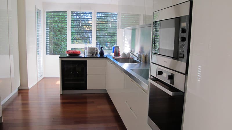 SPLENDIDE APPARTEMENT DE 4 PIECES AVEC VUE PANORAMIQUE A LUTRY (11)