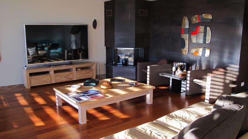 SPLENDIDE APPARTEMENT DE 4 PIECES AVEC VUE PANORAMIQUE A LUTRY (6)