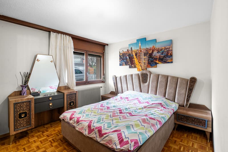 Bright apartment with private garden in the center of Aigle (6)