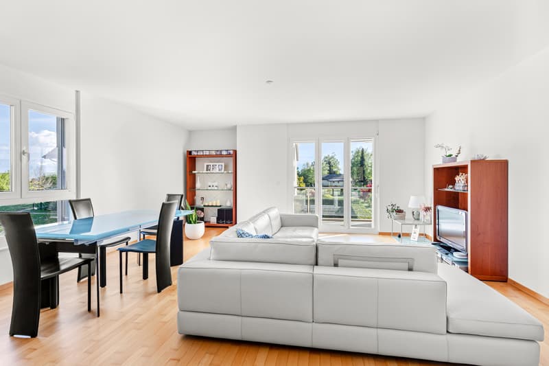A privileged living environment! Comfort and brightness! (2)