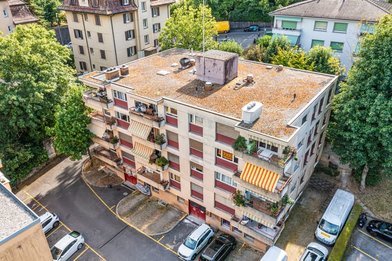 Superbe appartement rénové avec cheminée (13)
