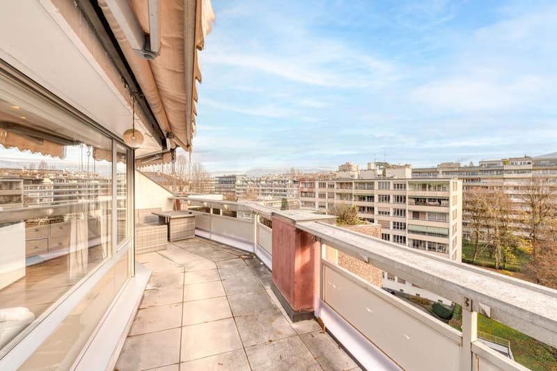 Prächtiges Dachgeschoss-Duplex-Apartment in Malagnou (3)