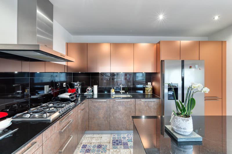Appartement im Dachgeschoss - hell - En DDP (1)