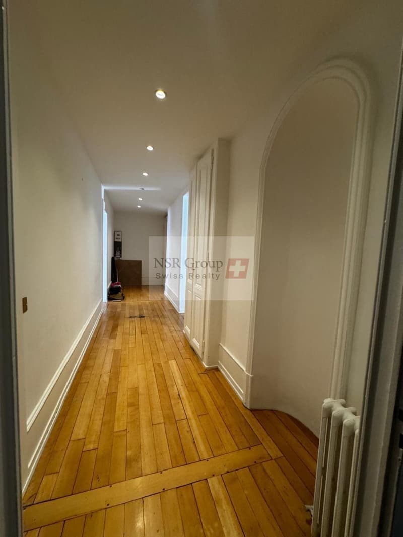 À LOUER ? SUPERBE APPARTEMENT DE 5 PIÈCES AU BOULEVARD HELVÉTIQUE (1)