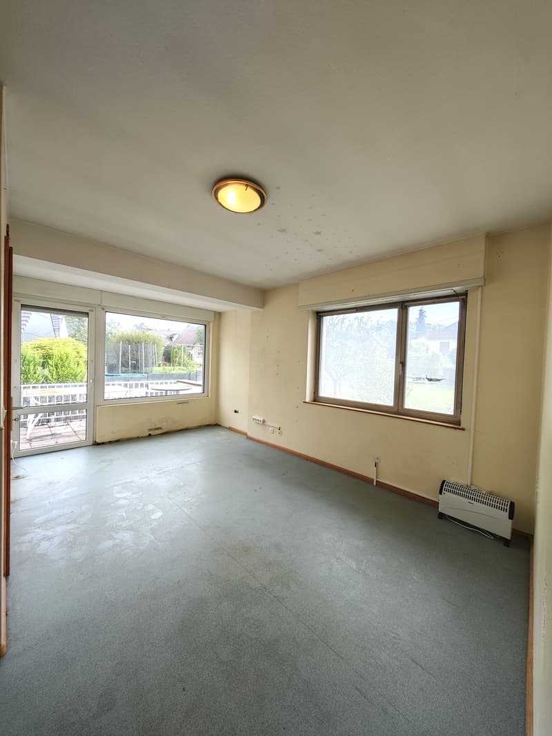 Geräumiges Familienhaus mit 162 m² auf 12,23 Ar Land (11)