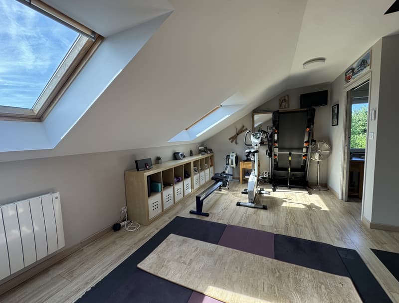 Très belle maison sur les hauteurs avec vue imprenable (8)