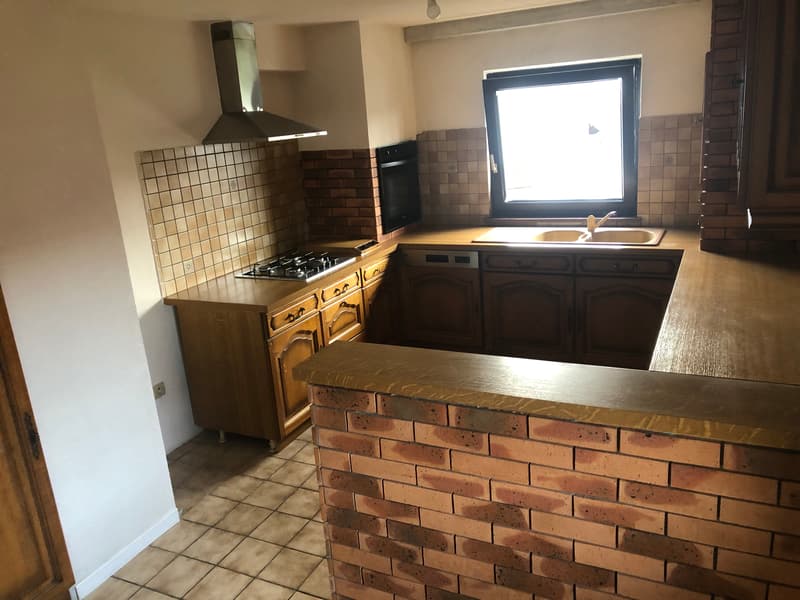 Rare dans le Sundgau (20min de Bâle) Propriété 263m² de charme sur 3,4 hectares avec 3 logements (6)