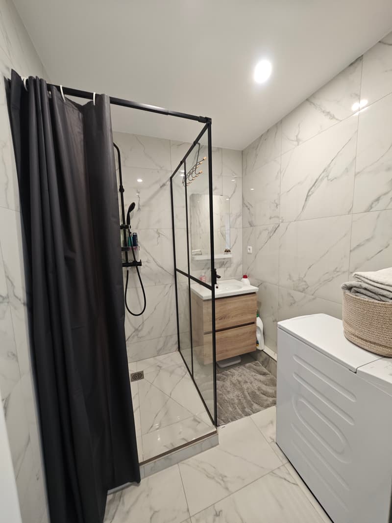 Guaranteed to charm: 3-room apartment renovated with balcony close to the Swiss border (5)