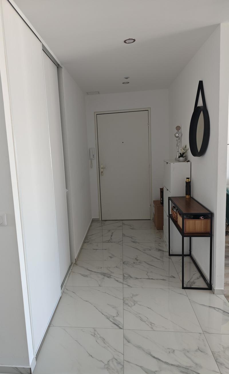 Guaranteed to charm: 3-room apartment renovated with balcony close to the Swiss border (6)